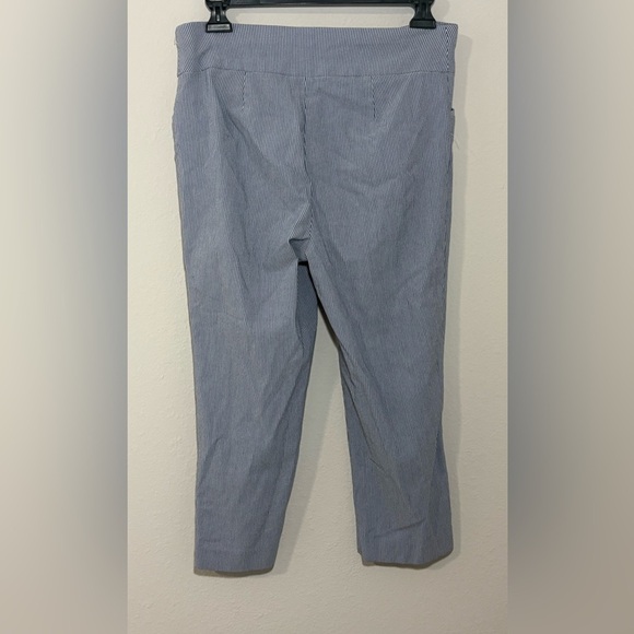 Chico’s Josie Slim Pinstripe Pull-On Capris – Size 0 (Blue & White) - Picture 2 of 6